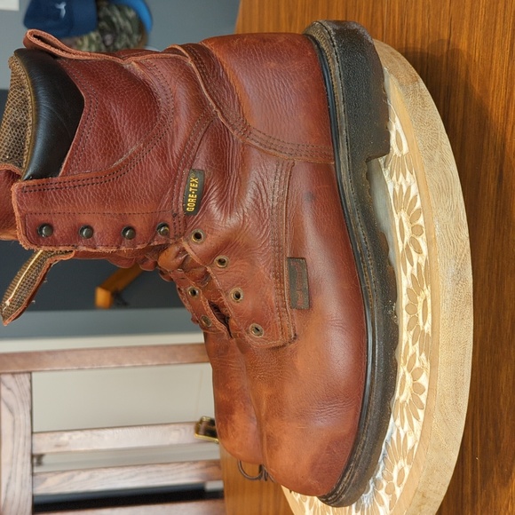 Red Wing steel toe Gore-Tex boots. 12E - Picture 5 of 16
